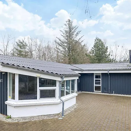 8 Person In Hadsund-by Traum * Hadsund