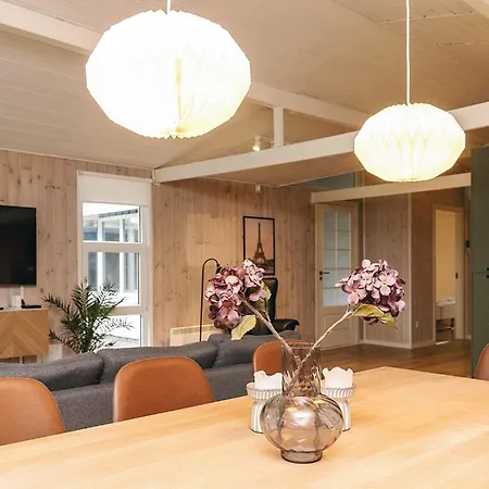 8 Person In Hadsund-by Traum *